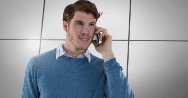 İşadamı dijital bileşik çizgili Duvar ile modern ofis telefon