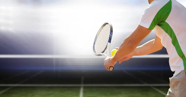 Composto Digital Mulher Jogador Tênis Com Fundo Quadra Com Raquete — Fotografia de Stock