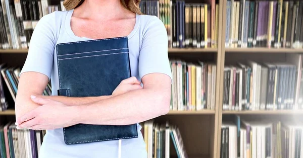 Composito Digitale Studente Donna Nella Biblioteca Istruzione — Foto Stock