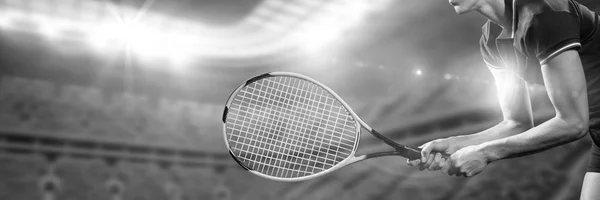 テニス プレーヤーを再生する準備ができての黒と白のイメージのデジタル合成 — ストック写真