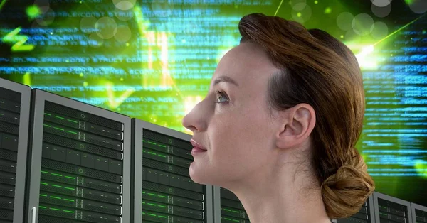 Compuesto Digital Mujer Con Servidores Informáticos Interfaz Información Código Tecnología —  Fotos de Stock