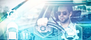 Bileşik görüntü araçları ve arabayı kullanan adam karşı araba