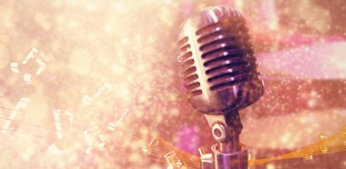 Mikrofon beyaz kar ve siyah yıldız karşı Close-up