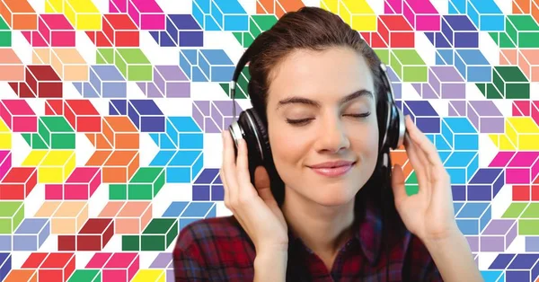 Compuesto Digital Mujer Disfrutando Auriculares Con Patrón Geométrico Colorido —  Fotos de Stock