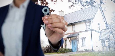 İş kadını gösteren yeni evin anahtarı ev ve mavi ve beyaz filtre ile güzel ev görüntü karşı orta bölümünde