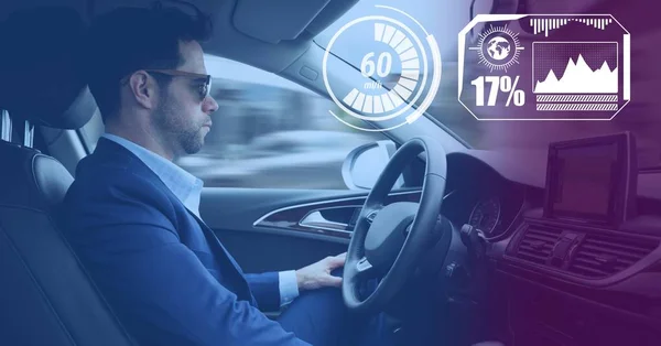 Composite Numérique Homme Conduisant Voiture Avec Interface Affichage Tête Haute — Photo