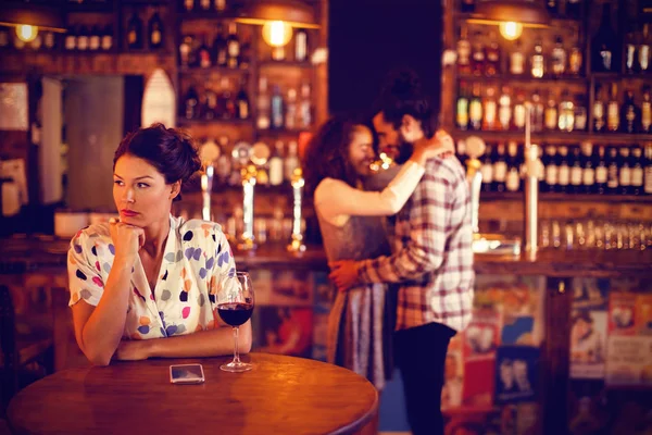 Jealous Woman Ignoring Affectionate Couple Pub — Stock Photo, Image
