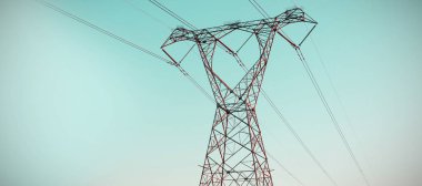 Akşam elektrik pilon siluet