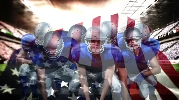 橄榄球运动员的数字复合录影在美国旗子4K — 图库视频影像
