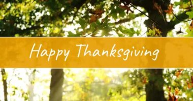 Şükran günün kutlu olsun metin düşen üzerinde dijital olarak oluşturulan video 4 k bırakır