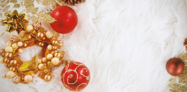 Kerstdecoratie Wit Bont Tapijt Liggend — Stockfoto