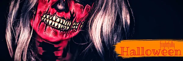 Graficzny Obraz Przerażająco Halloween Tekst Przed Atrakcyjna Młoda Dziewczyna Halloween — Zdjęcie stockowe