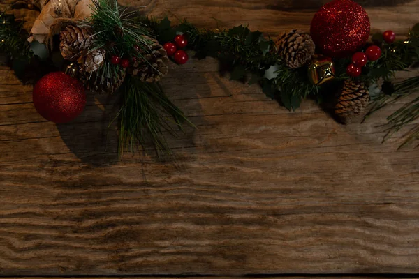 Másolja Hely Val Egy Fából Készült Háttér Rusztikus Karácsonyi Girland — Stock Fotó