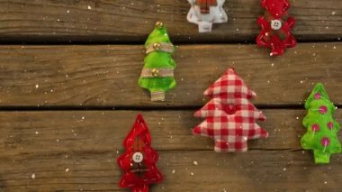 Yükseliyor kar Noel ağacı süslemeleri Wood ile dijital bileşik