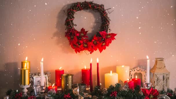 Compuesto Digital Nieve Cayendo Con Velas Navidad — Vídeos de Stock