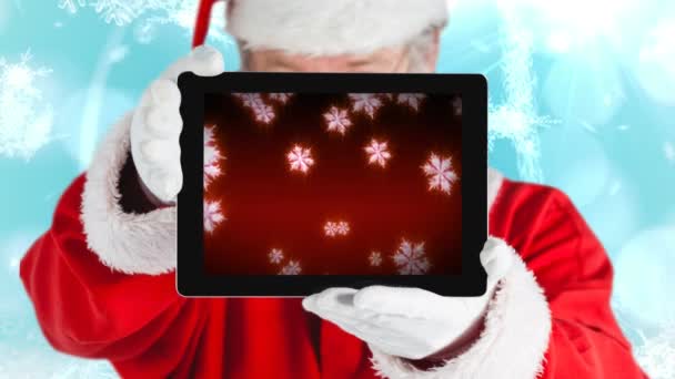 Compuesto Digital Santa Usando Tableta Con Copos Nieve — Vídeo de stock