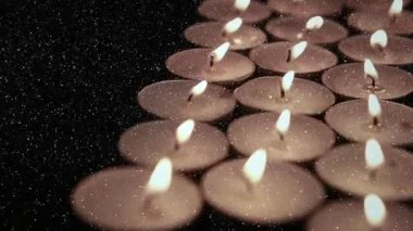 Tealights üzerine kar ile video kompozisyon