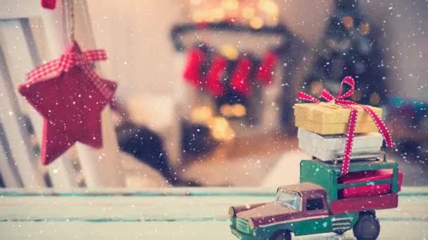 Digitale Composiet Van Vallende Sneeuw Met Decoratie Van Kerstmis Geschenken — Stockvideo