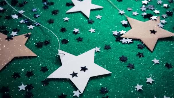Compuesto Digital Nieve Que Cae Con Decoración Las Estrellas Navidad — Vídeo de stock