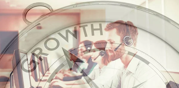 Kompas Ukazující Růst Proti Podnikatel Psaní Klávesnici Call Centru — Stock fotografie