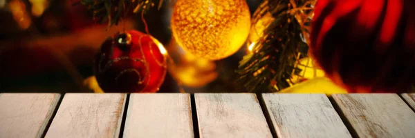 Ξύλινες Σανίδες Ενάντια Χριστούγεννα Διακόσμηση Κρεμαστή Στο Δέντρο — Φωτογραφία Αρχείου
