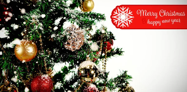 Transparent Frohe Weihnachten Gegen Weihnachtsschmuck Der Tanne Hängt — Stockfoto