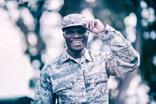 Porträt Eines Glücklichen Soldaten Bootcamp — Stockfoto