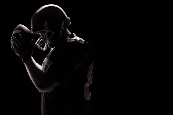 Vista Lateral Jogador Futebol Americano Com Capacete Rugby Bola — Fotografia de Stock