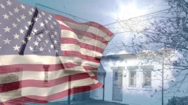 Amerikan bayrağının parlak güneş ışığı karşı rüzgarda sallanan dijital animasyon. Güneşli bir daire