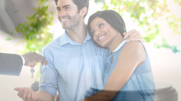 Animación Digital Pareja Feliz Recibiendo Las Llaves Casa Del Agente — Vídeos de Stock