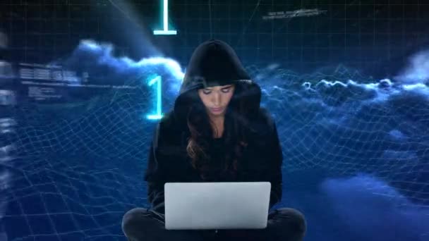Digitale Animatie Van Hooded Hacker Met Behulp Van Laptop Technologie — Stockvideo