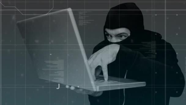 黑客黑客黑客攻击笔记本电脑的数字动画 背景中的数字编程代码 — 图库视频影像