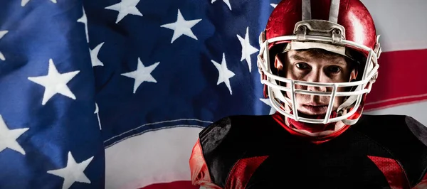 Jogador Futebol Americano Capacete Contra Close Uma Bandeira Americana — Fotografia de Stock