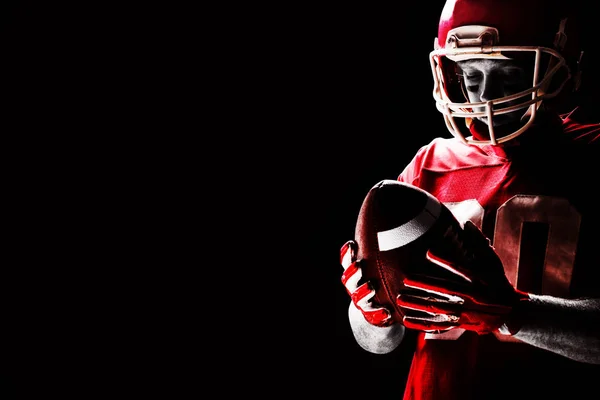 Joven Jugador Fútbol Americano Pie Con Casco Rugby Pelota Rugby — Foto de Stock