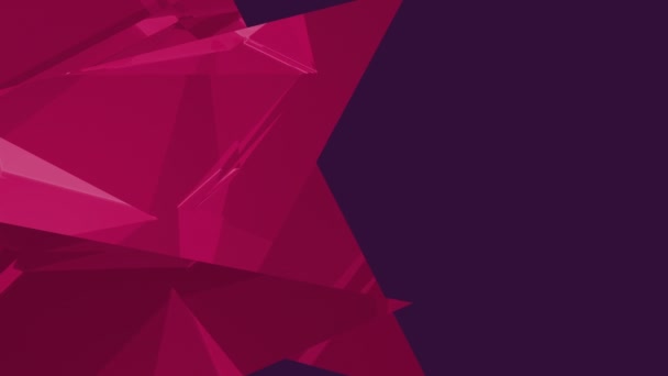 コピー スペースのための紫色の背景に対して つの明るいピンクの三角形のデジタル アニメーション — ストック動画