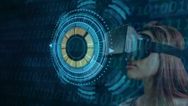 Composite numérique de femme d'affaires utilisant VR sur fond bleu animé 