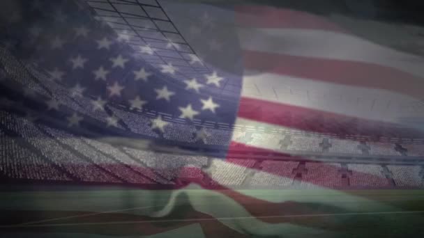 美国国旗吹在风对足球场背景 — 图库视频影像