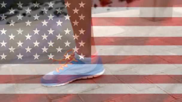 Person Running Pedestrian Next Ocean American Flag Background — Stock Video