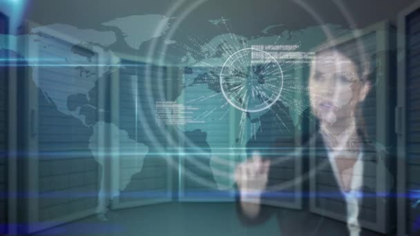 Compuesto Digital Mujer Negocios Tocando Mapa Mundial Animado Digital Que — Vídeo de stock
