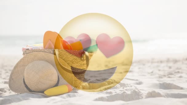 Emoticono Amarillo Animado Con Corazones Contra Mujer Disfrutando Playa Tendido — Vídeos de Stock