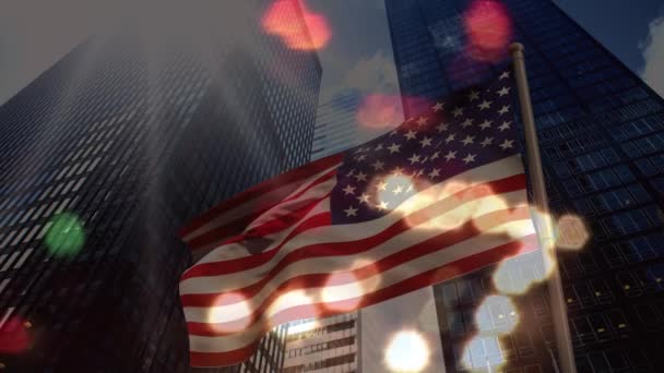 Bandera Americana Con Rascacielos Contra Fondo Luces Móviles — Vídeo de stock