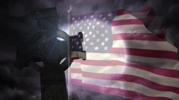 Bandera Americana Animada Contra Cementerio Noche Con Luna — Vídeo de stock