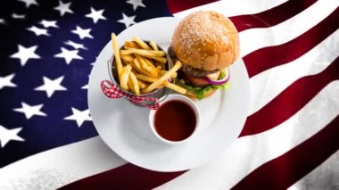 Hamburger ve patates kızartması animasyonlu Amerikan bayrağı arka plan ile gıda plaka bileşkesi