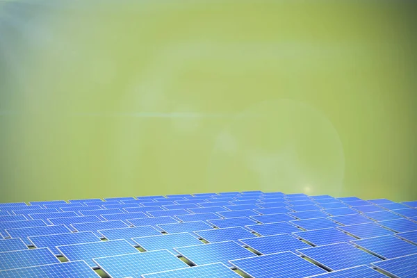 Paneles Solares Azules Sobre Fondo Verde — Foto de Stock