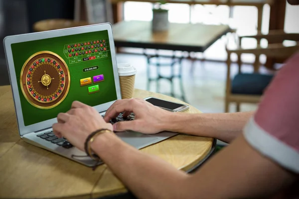 Online Roulette Game Cropped Hands Man Using Laptop — Stock Photo, Image