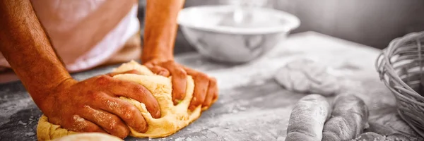 Средняя Секция Хлебопекарного Теста Пекарне — стоковое фото