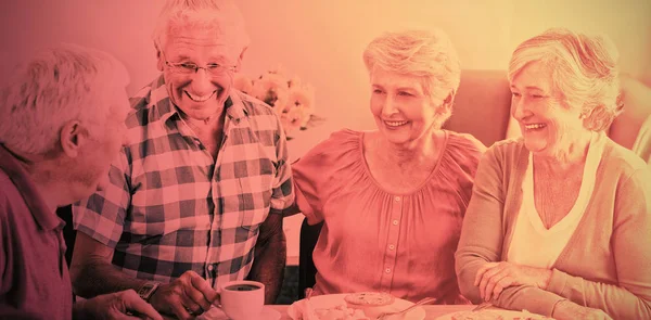 Seniorer Har Lunch Tillsammans Ett Äldreboende — Stockfoto