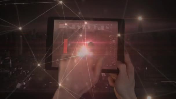 Composito Digitale Uomo Che Utilizza Tablet Con Grafici Dati Sullo — Video Stock