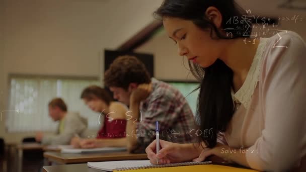 Digitální Složený Asijských Student Pracuje Matiku Digitálním Výpočty Popředí — Stock video