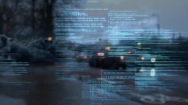 İkili kodları ve bulutlar ön plan üzerinde hareket ederken şehir yolda sürüş araçların dijital bileşik.